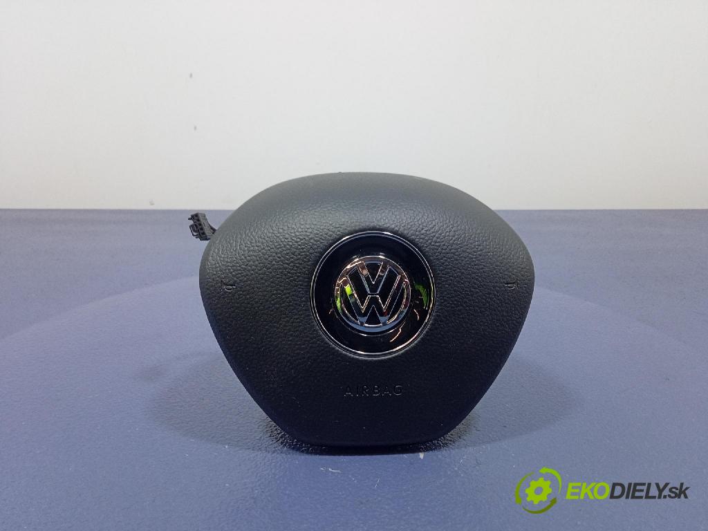 Vw Passat 2015 kokpit,přistrojova deska