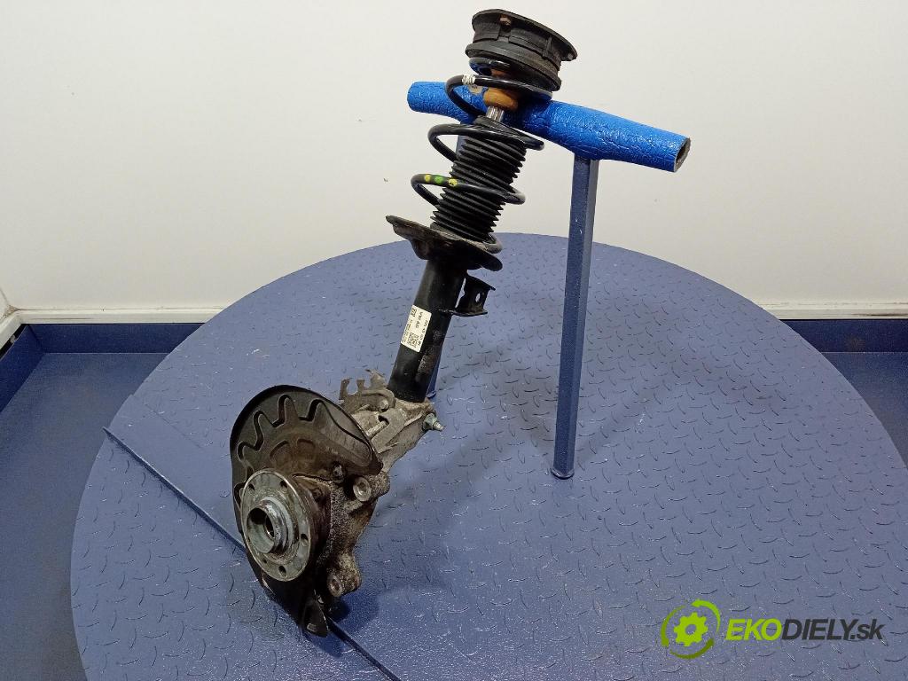 Vw Passat 2015 McPerson: v pravo: 3Q0413031BN