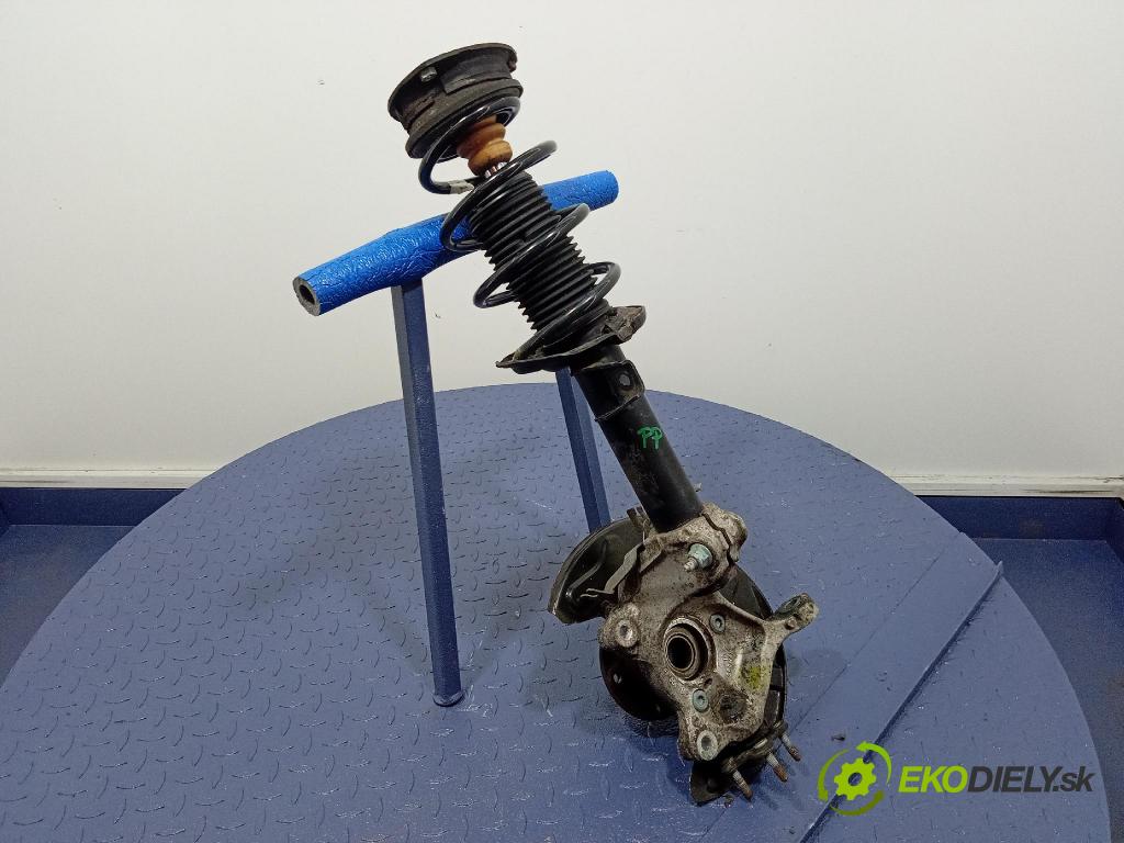 Vw Passat 2015 McPerson: v pravo: 3Q0413031BN