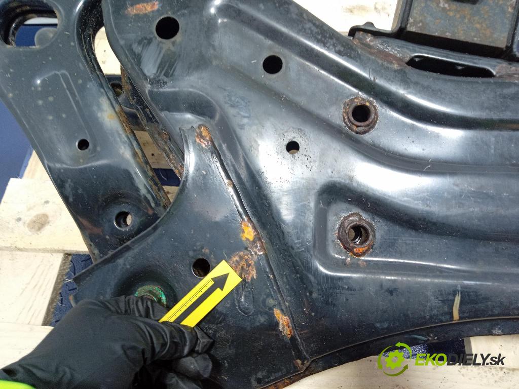 Kia Sportage 2014 Výstuha 62401-2Y630