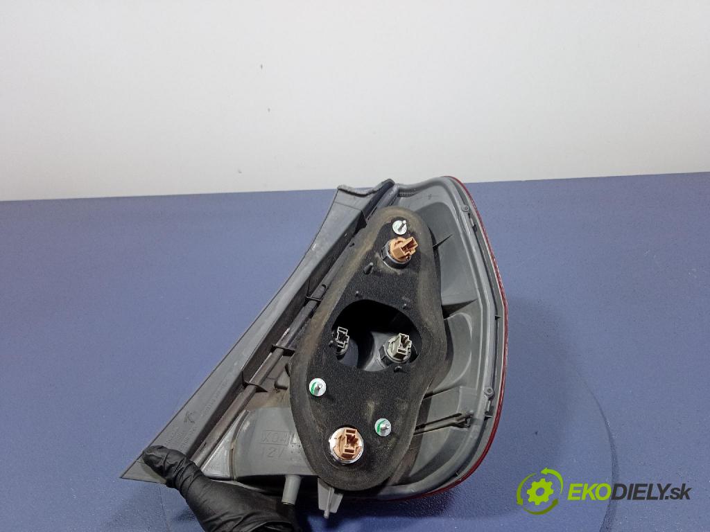 Honda Jazz 2005 svetlo / reflektor zad ľavá Vonkajsia: