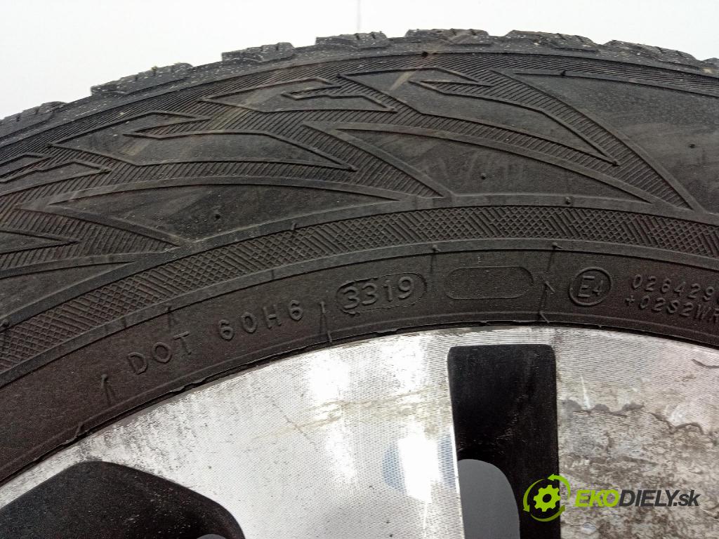 Kia Sportage 2014 Ráfky Hlinikové: Pneumatiky