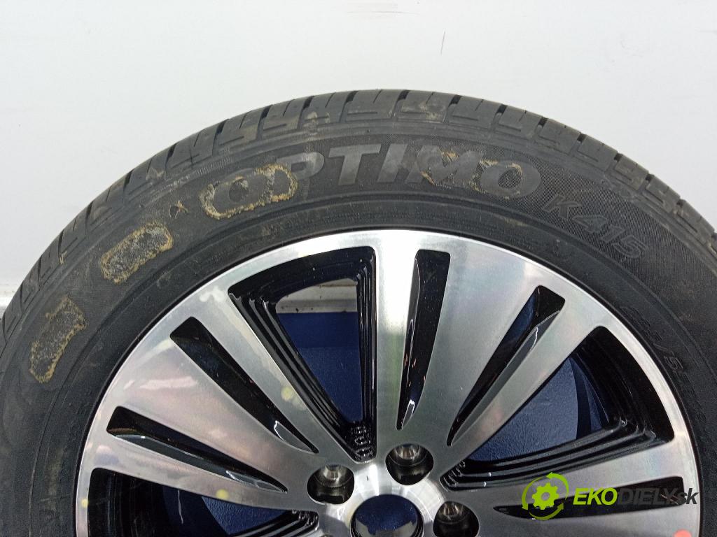 Kia Sportage 2014 Ráfky Hlinikové: Pneumatiky