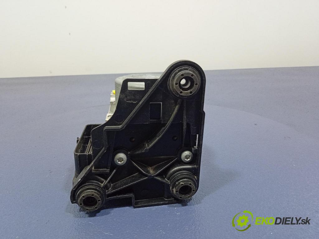 Vw Passat 2015 čerpadlo ABS x 3Q0907379R