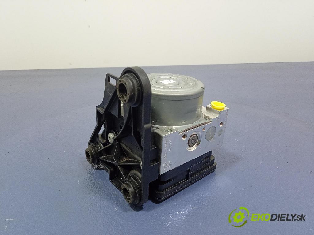 Vw Passat 2015 čerpadlo ABS x 3Q0907379R