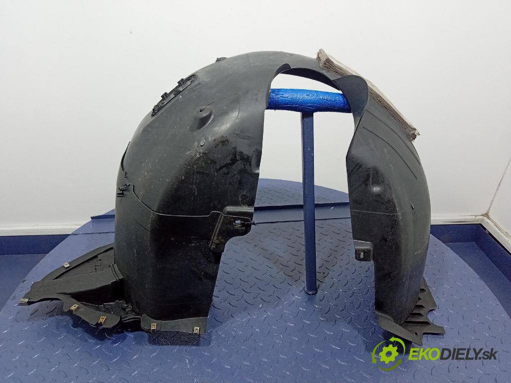 Vw Passat 2015 Blatník: Plastové: Predné 3G0805970E