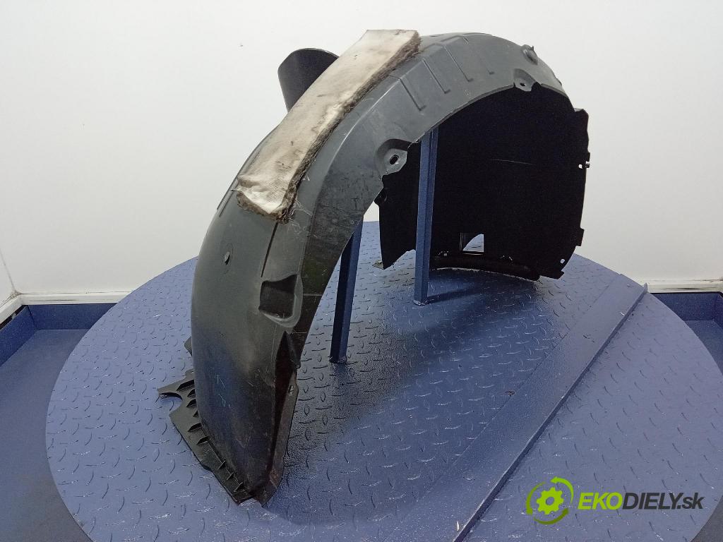 Vw Passat 2015 Blatník: Plastové: Predné 3G0805970E