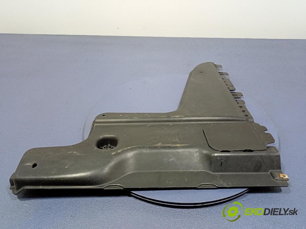 Vw Passat 2015 kryt Plast: podvozek: 3Q0825101A