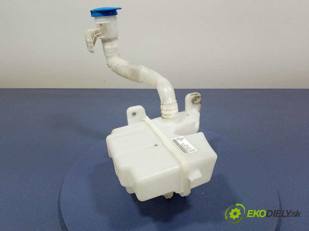 Vw Passat 2015 nádržka Podložka: 3Q0955448B