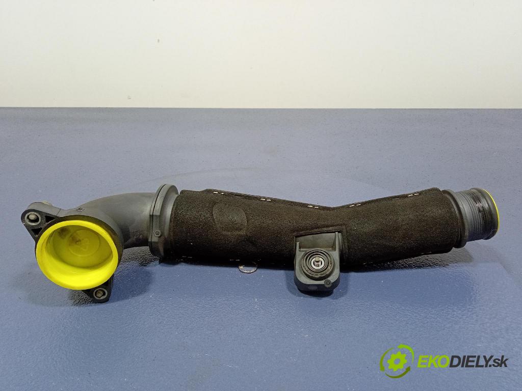 Vw Passat 2015 rúrka Vzduch: 04L145762AH