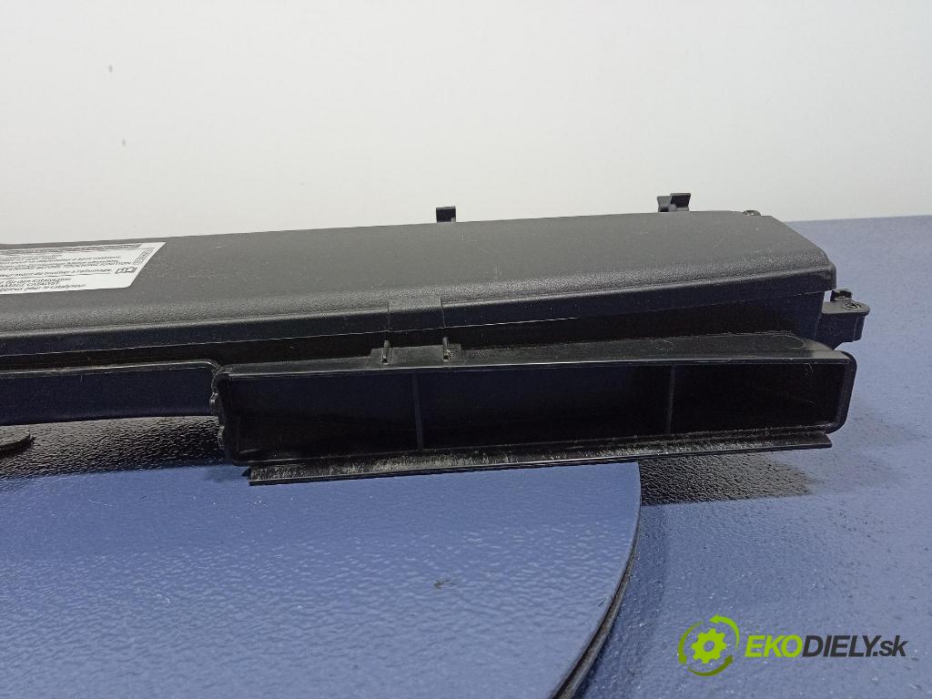 Vw Passat 2015 Prívod: Vzduch: 5Q0129254B