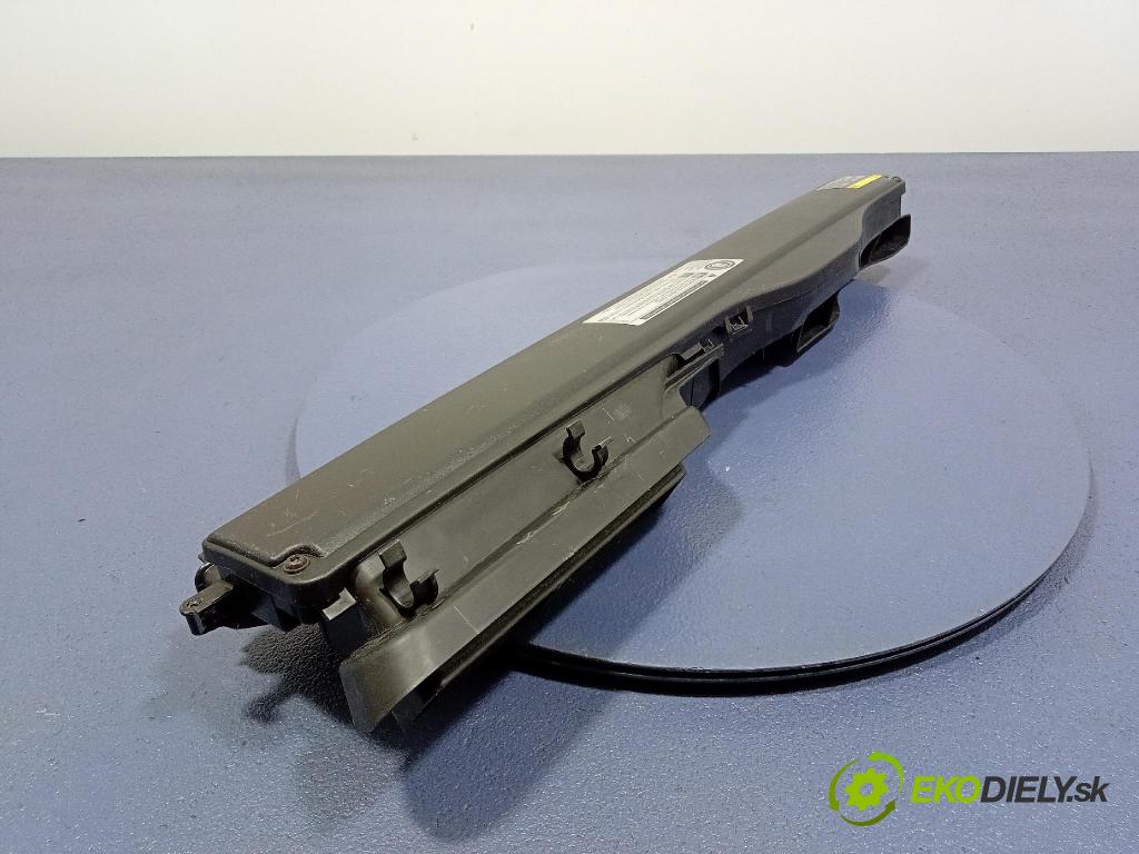 Vw Passat 2015 Prívod: Vzduch: 5Q0129254B