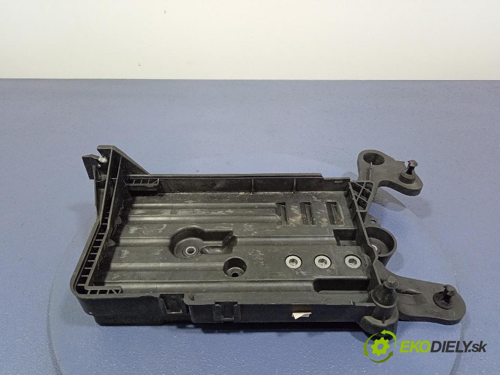 Vw Passat 2015 Základ: batéria 5Q0915321H