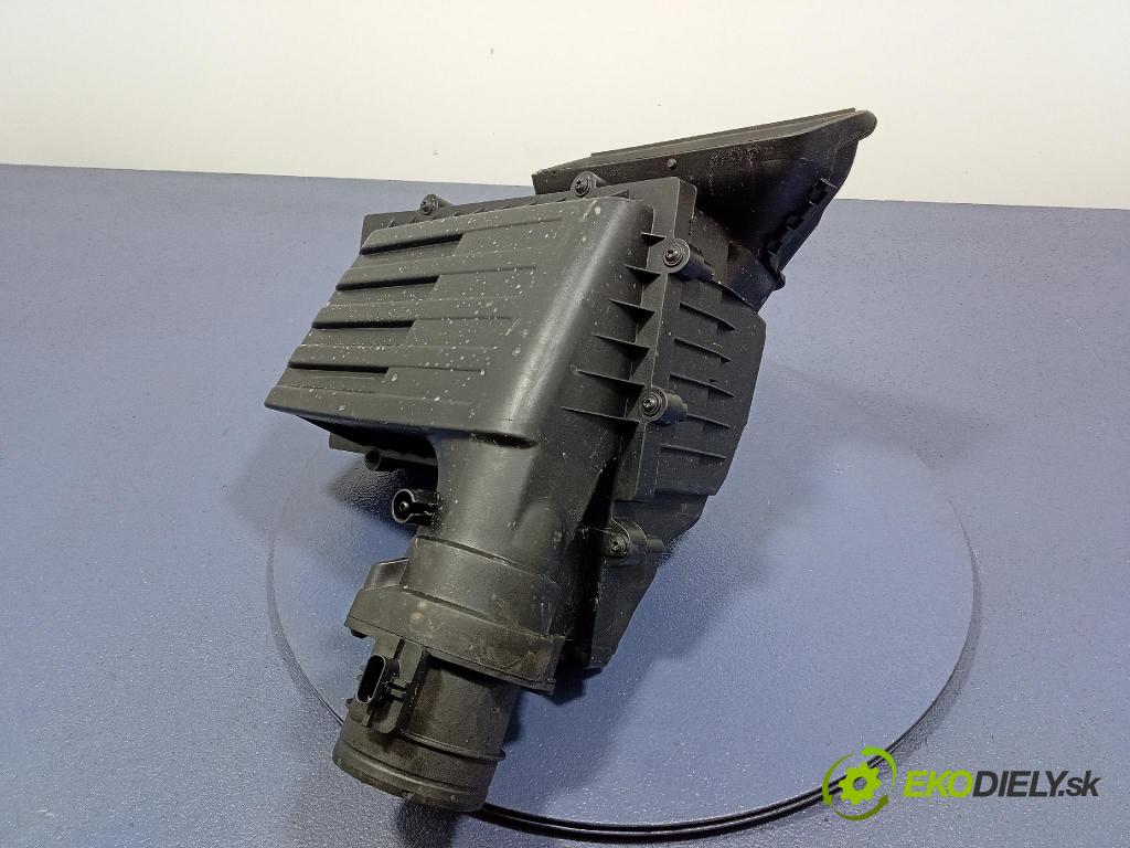 Vw Passat 2015 obal Filtre: Vzduch: 5Q0129607AA