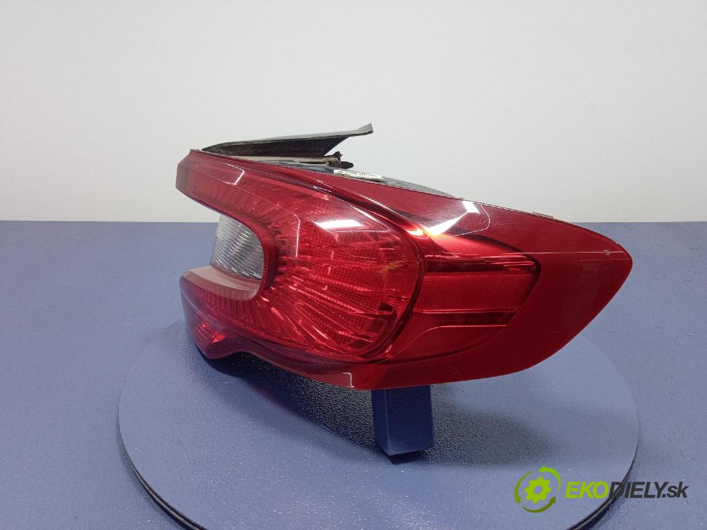 Fiat Tipo 2016 svetlo / reflektor zad Prava: Vonkajsia: 519844870