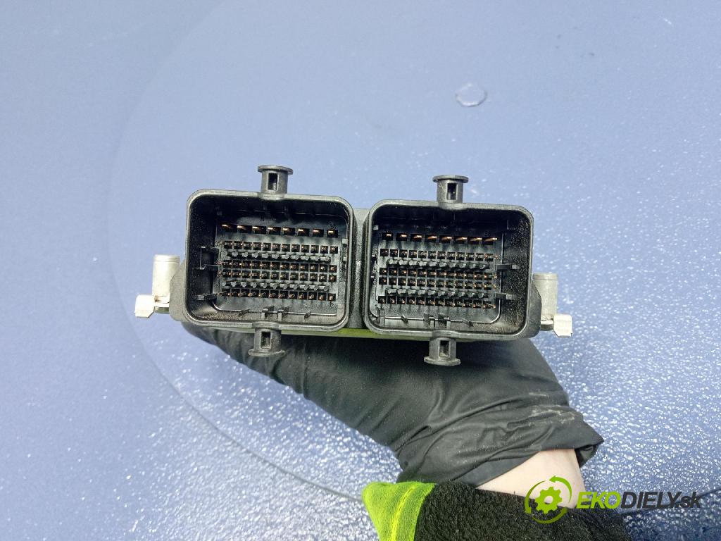 Fiat Tipo 2016 riadiaca jednotka Motor: 55268853