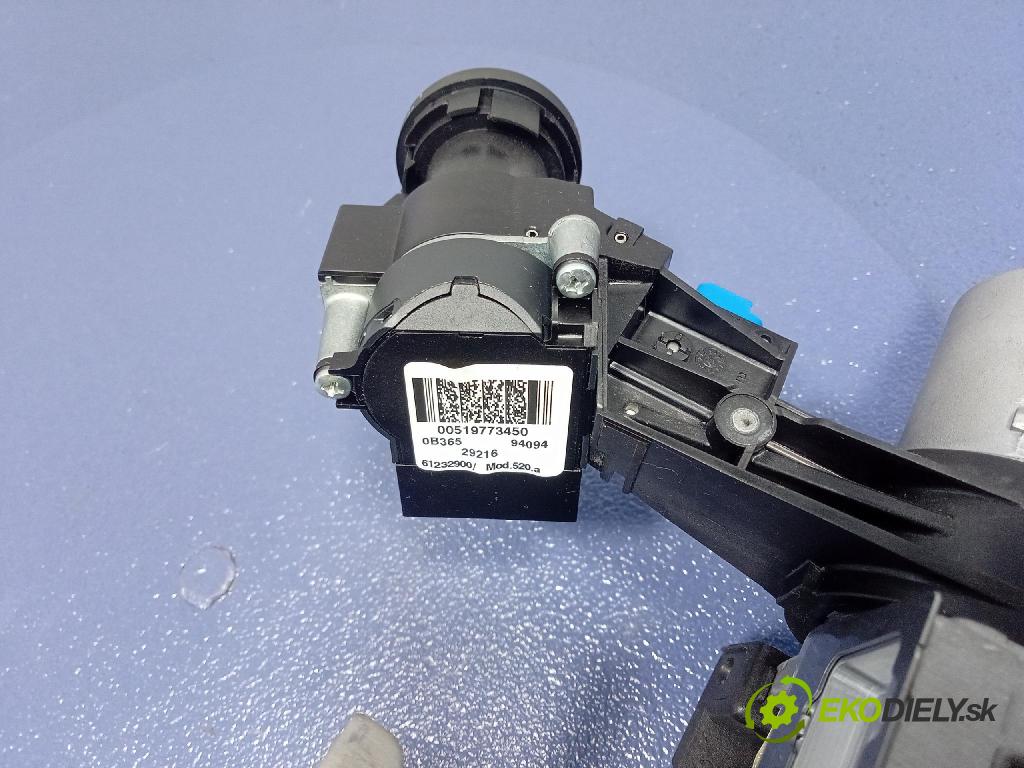 Fiat Tipo 2016 Stĺpik volant x 00520622370