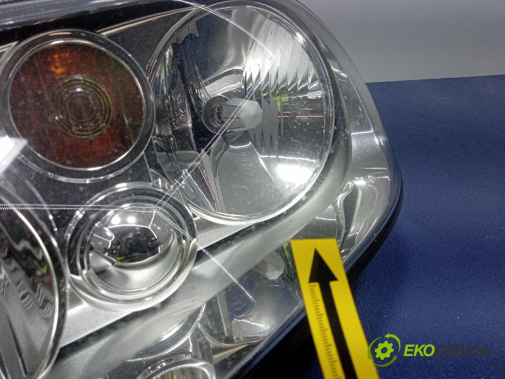 Vw Golf 1999 Reflektor: Vľavo: 150145-00