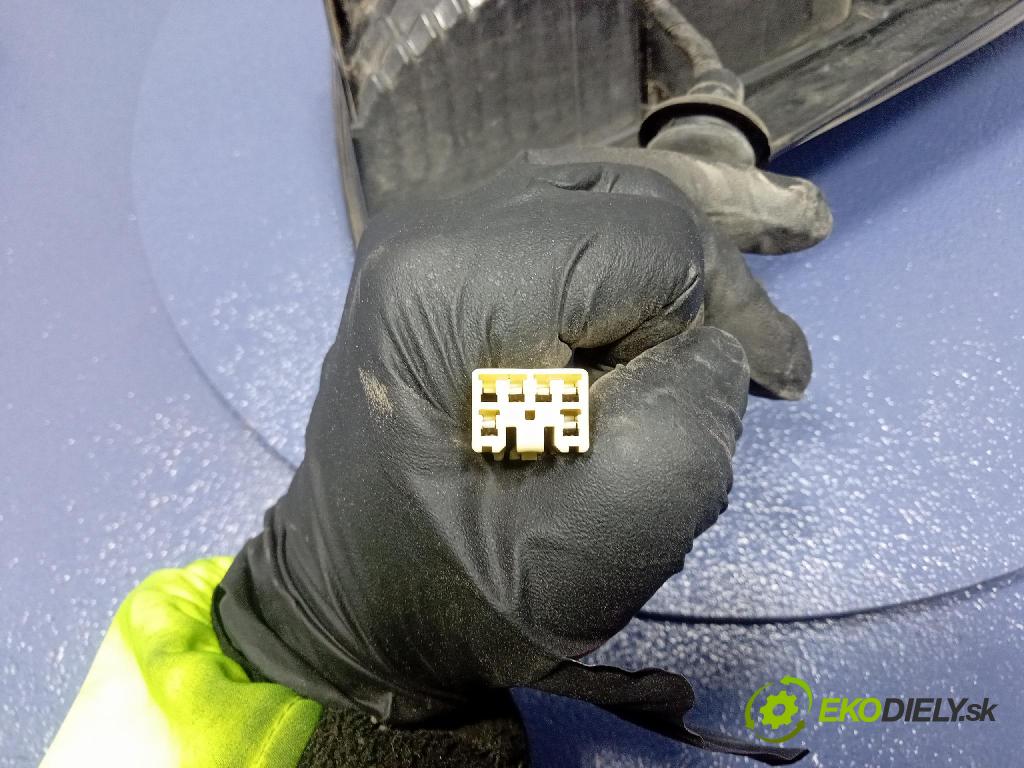 Daihatsu Sirion 2008 svetlo / reflektor zad Prava: Vonkajsia: 220-51762