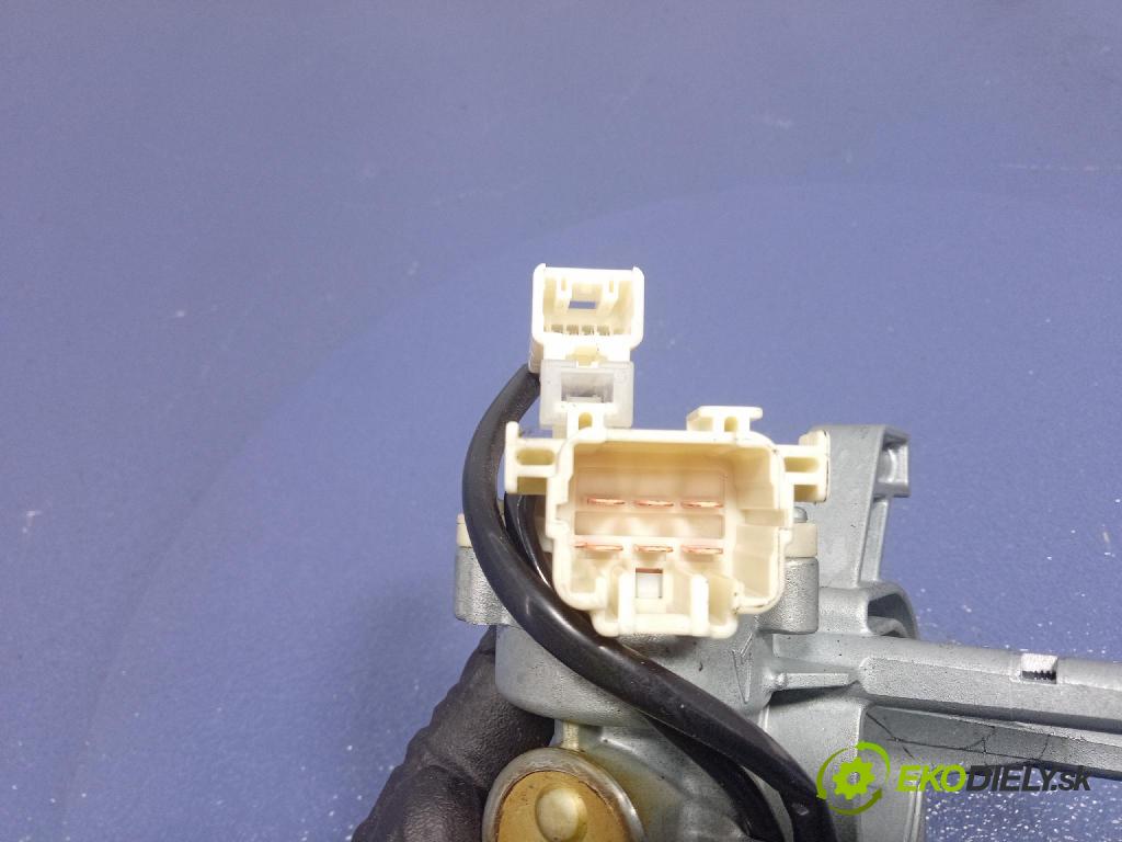 Daihatsu Sirion 2008 Spínač zapaľovania: 381150