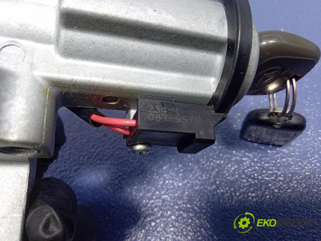 Daihatsu Sirion 2008 Spínač zapaľovania: 381150