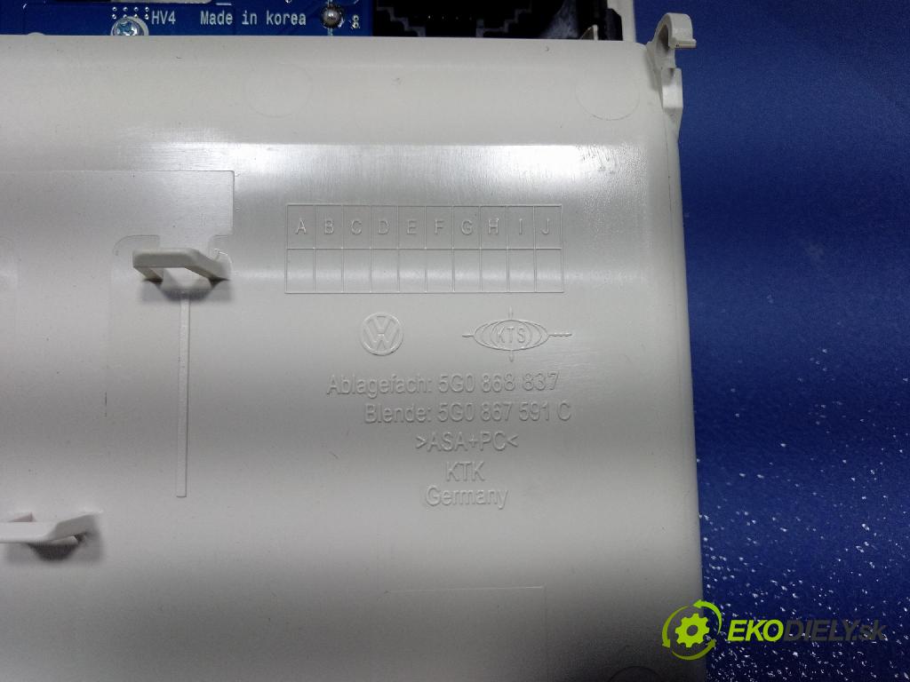Vw Passat 2015 Svietidlá: Vnútri: 5G0868837