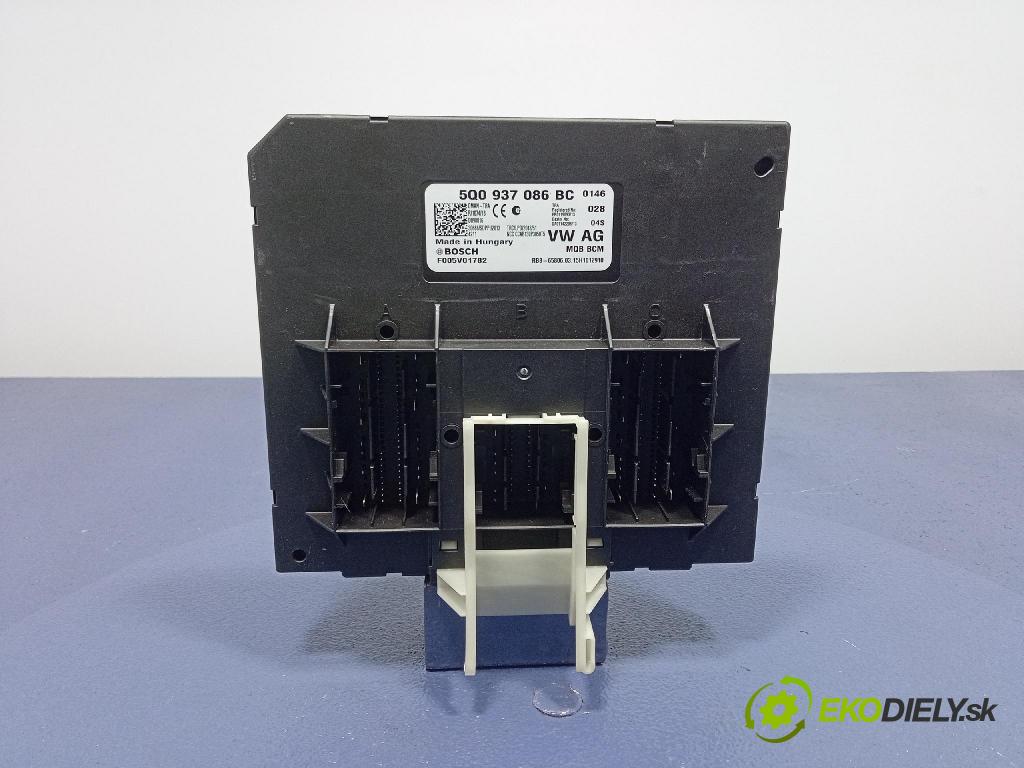 Vw Passat 2015 riadiaca jednotka Komfortu 5Q0937086BC
