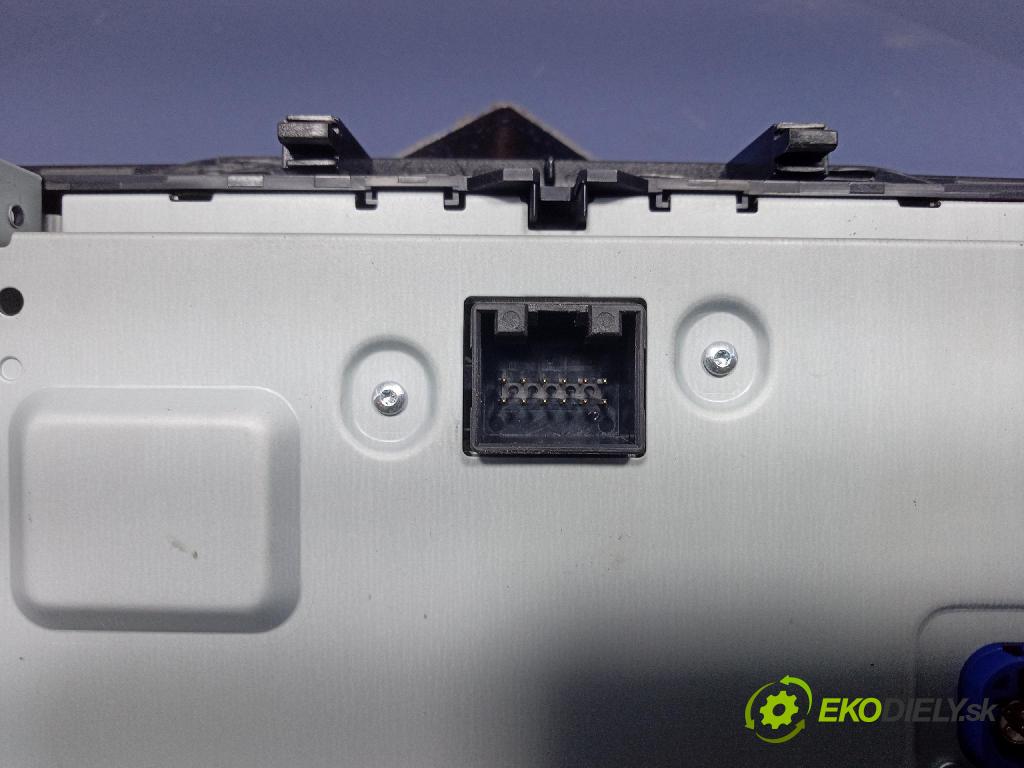 Vw Passat 2015 Zobrazit: Rádio: / GPS 3G0919605D