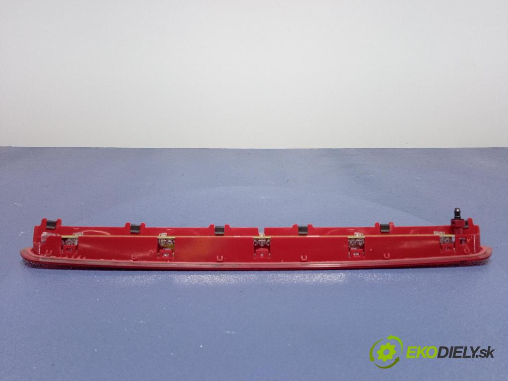 Vw Passat 2015 Svetlo: Stop: 3G9945087A