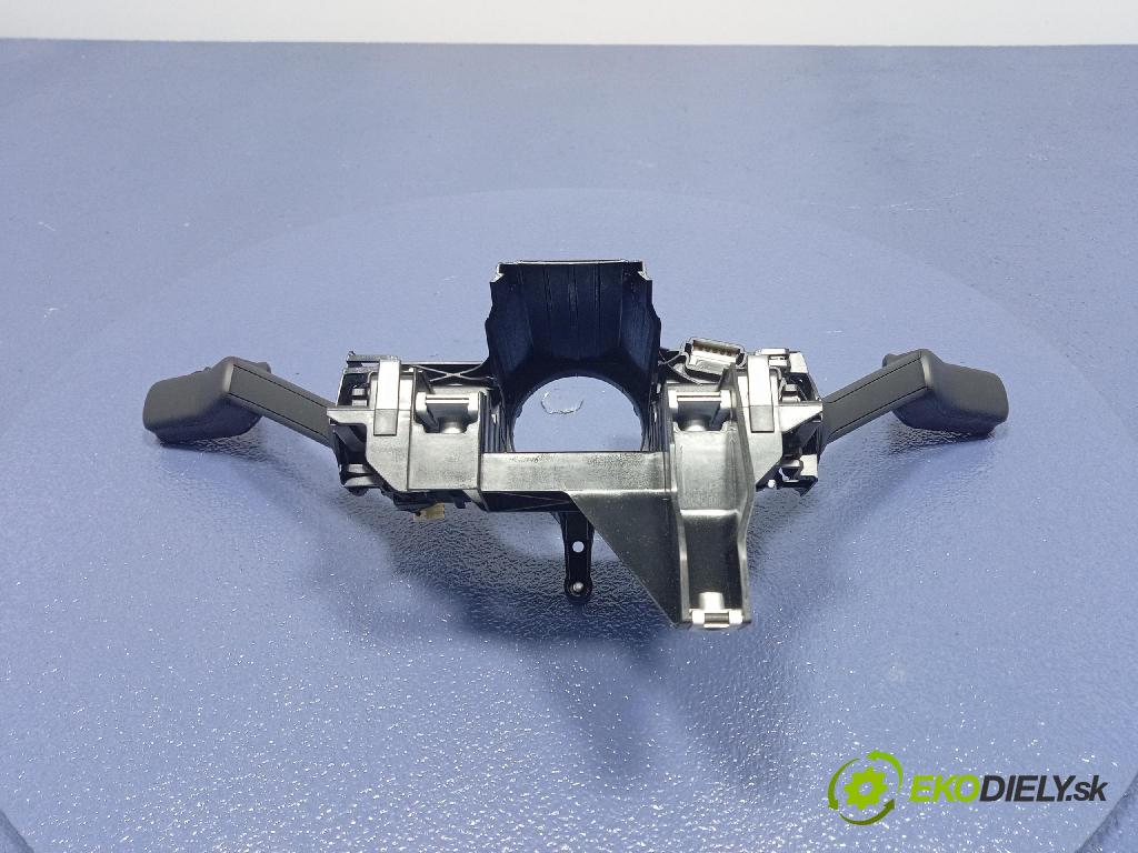 Vw Passat 2015 prepínač Komplex: 3Q0953521P