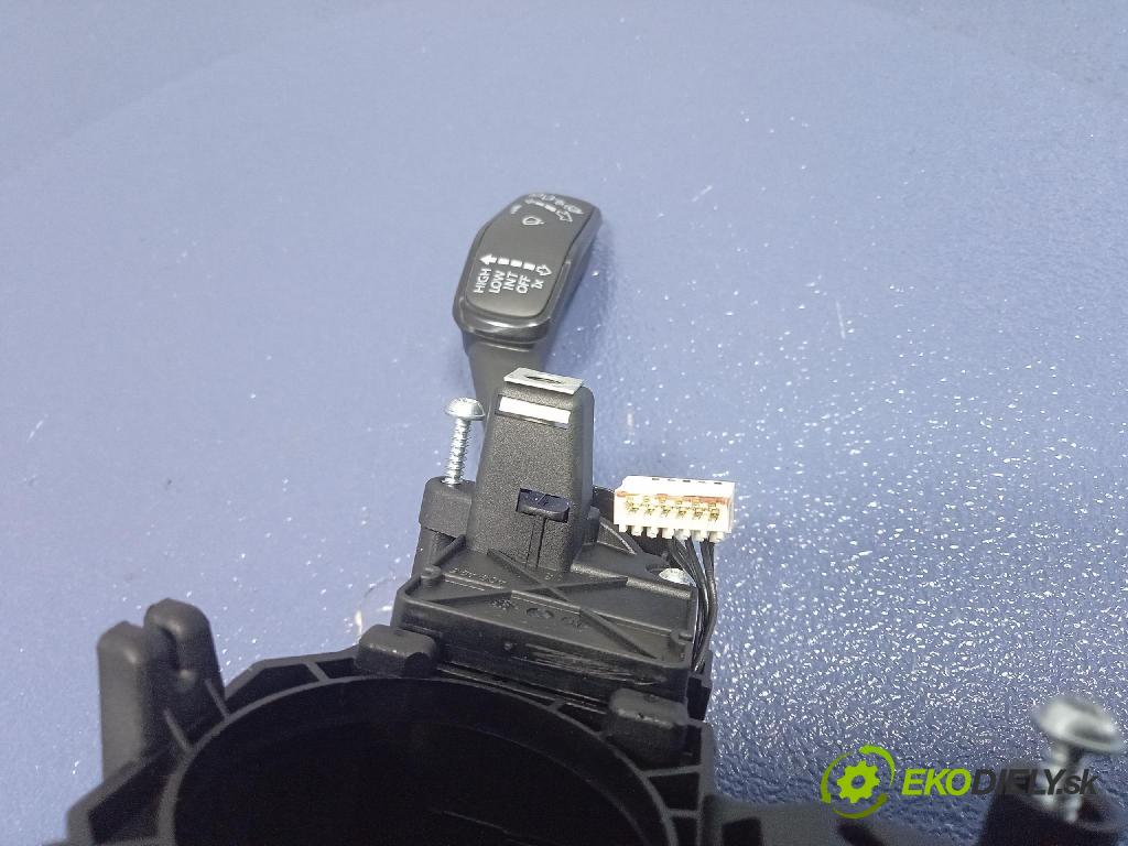 Vw Passat 2015 prepínač Komplex: 3Q0953521P