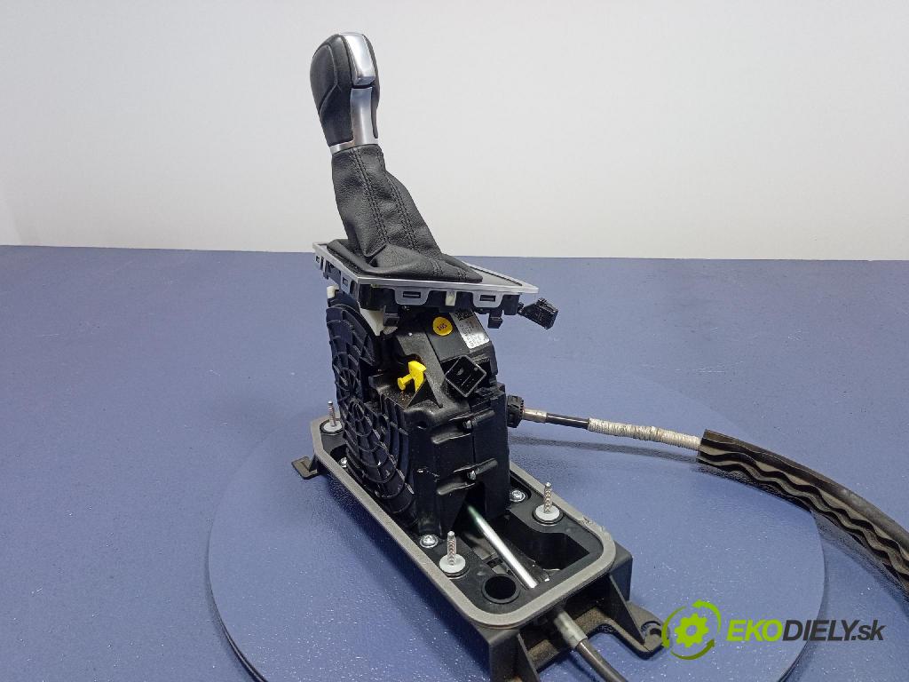 Vw Passat 2015 Páka: Zmeny: 3Q1713023C