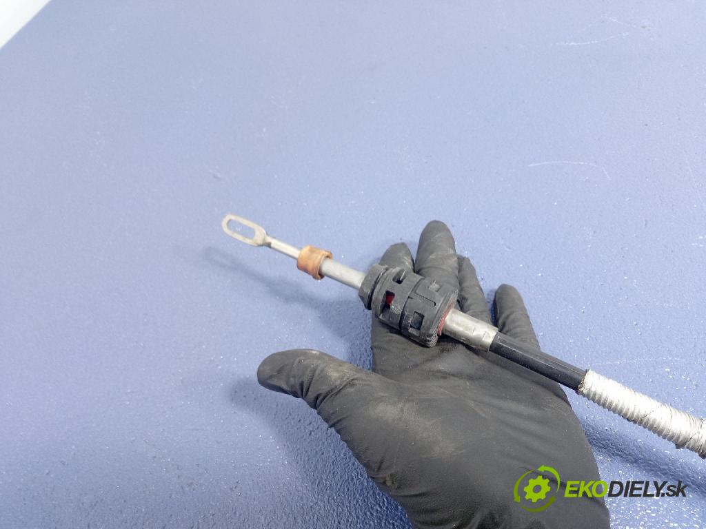 Vw Passat 2015 Páka: Zmeny: 3Q1713023C