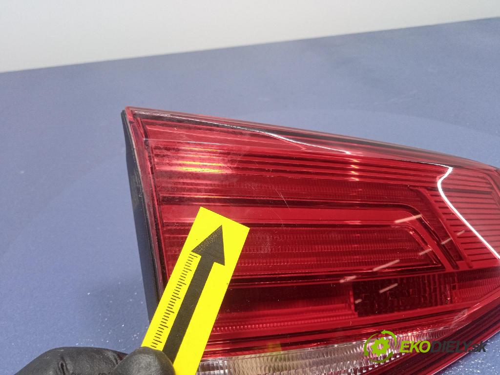Vw Passat 2015 svetlo / reflektor zad ľavá Vnútri: