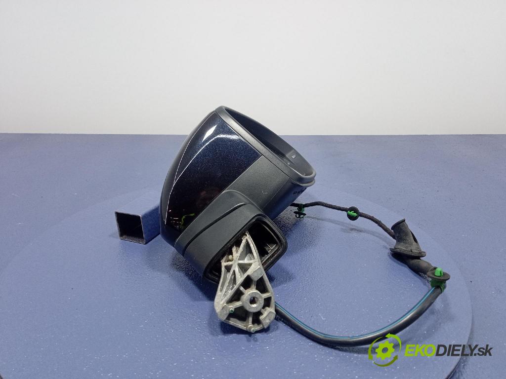 Vw Passat 2015 zrkadlo pravé
