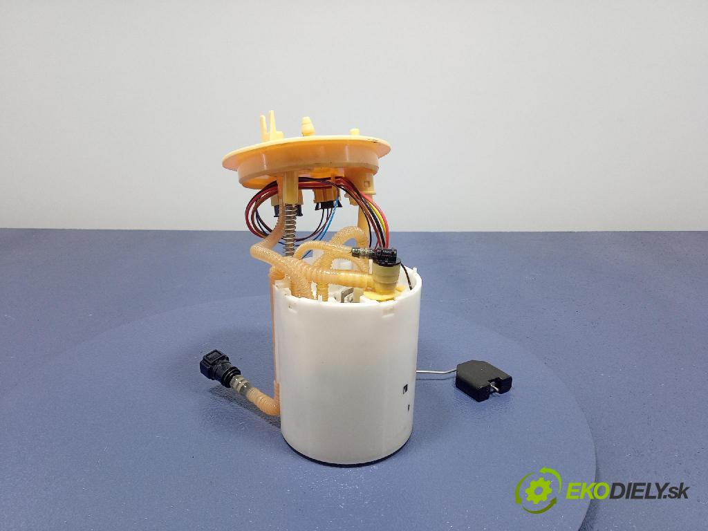 Vw Passat 2015 čerpadlo Palivo: / Systém: Meranie: 3Q0919050