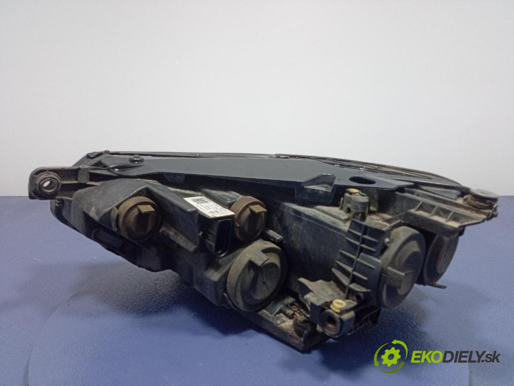 Vw Passat 2015 Reflektor: v pravo: 3G1941006B