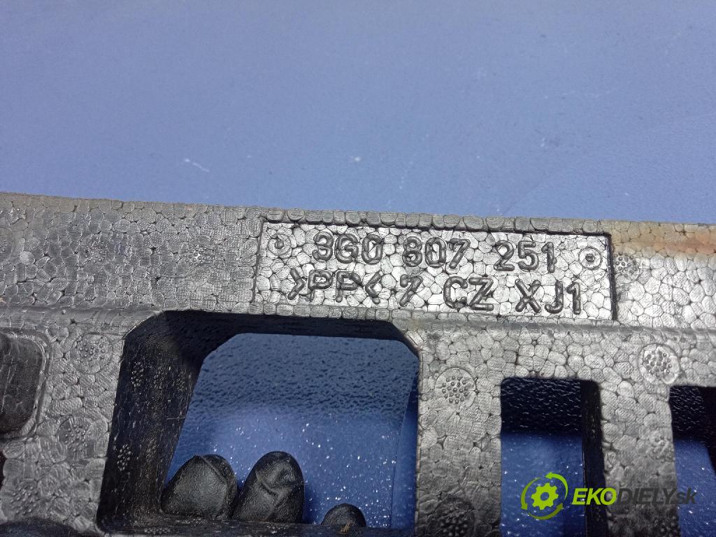 Vw Passat 2015 výstuha narazník Predné 3G0807251