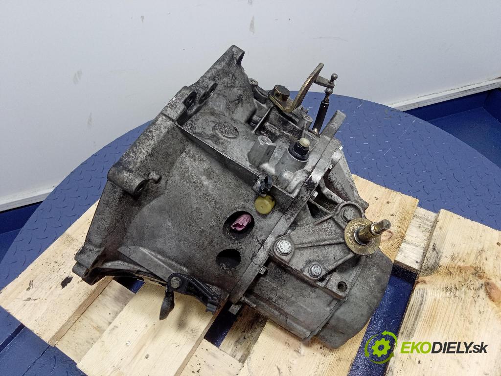 Citroen C4 2006 prevodovka Manualna 20DM75