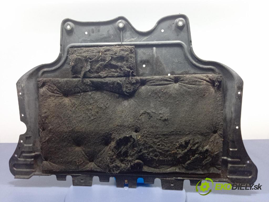 Vw Passat 2015 kryt Plast: podvozek: 5Q0825236P