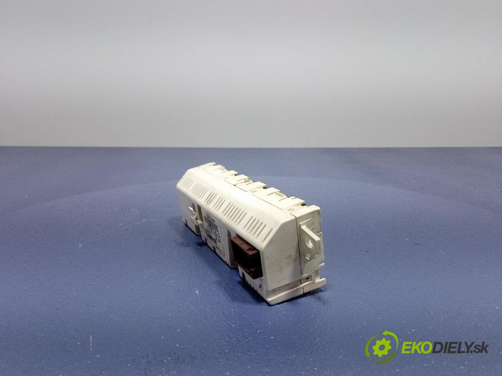 Citroen C4 2006 Zobrazit: Rádio: / GPS 9657882880