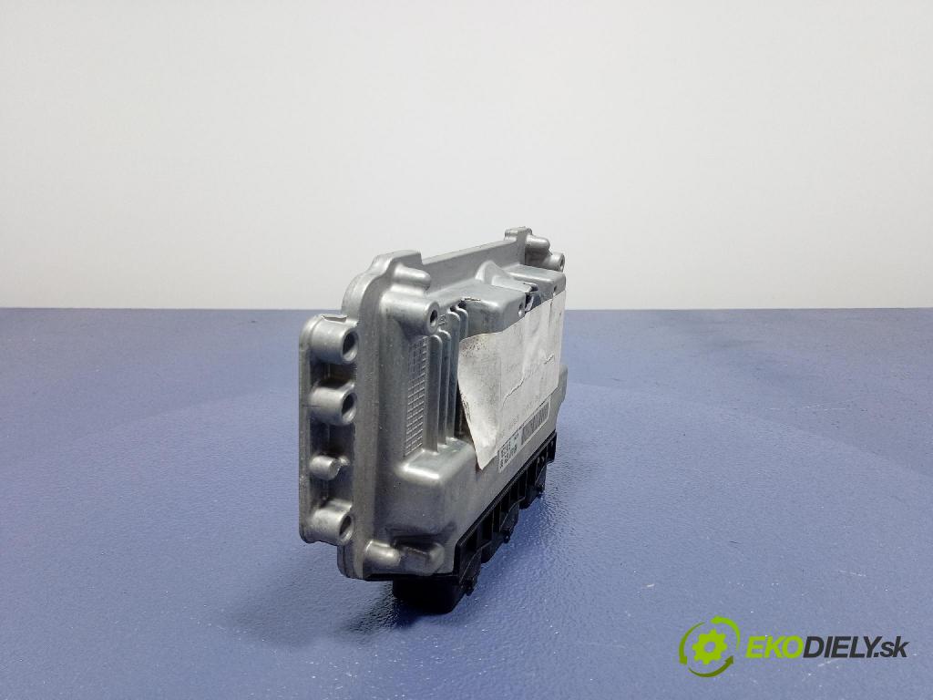 Citroen C4 2006 riadiaca jednotka Motor: 9662307380