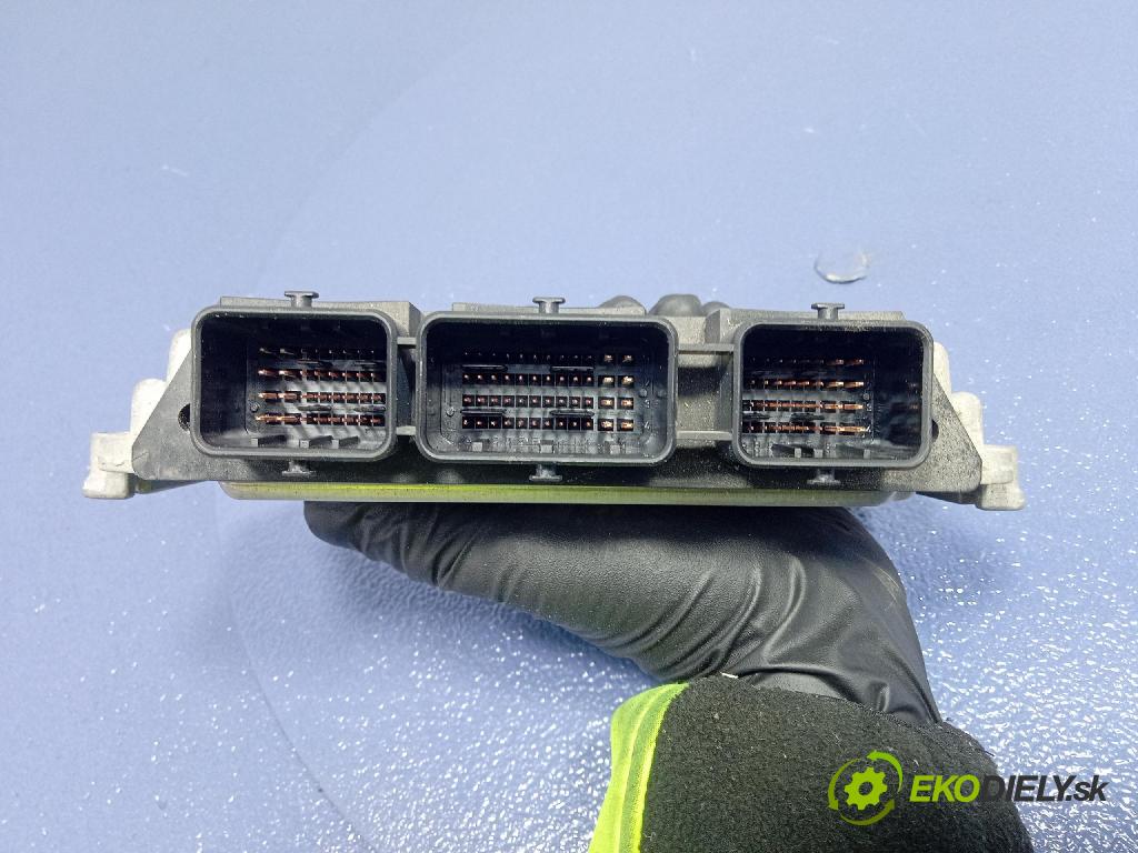 Citroen C4 2006 riadiaca jednotka Motor: 9662307380