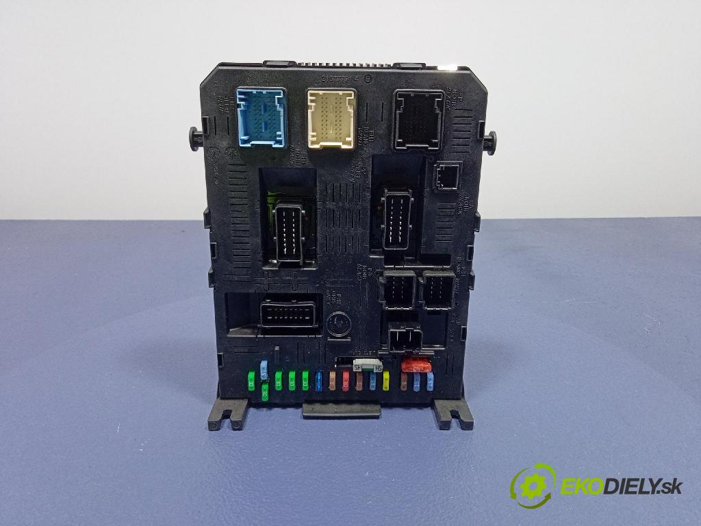 Citroen C4 2006 skrinka Poistky: 9661940480