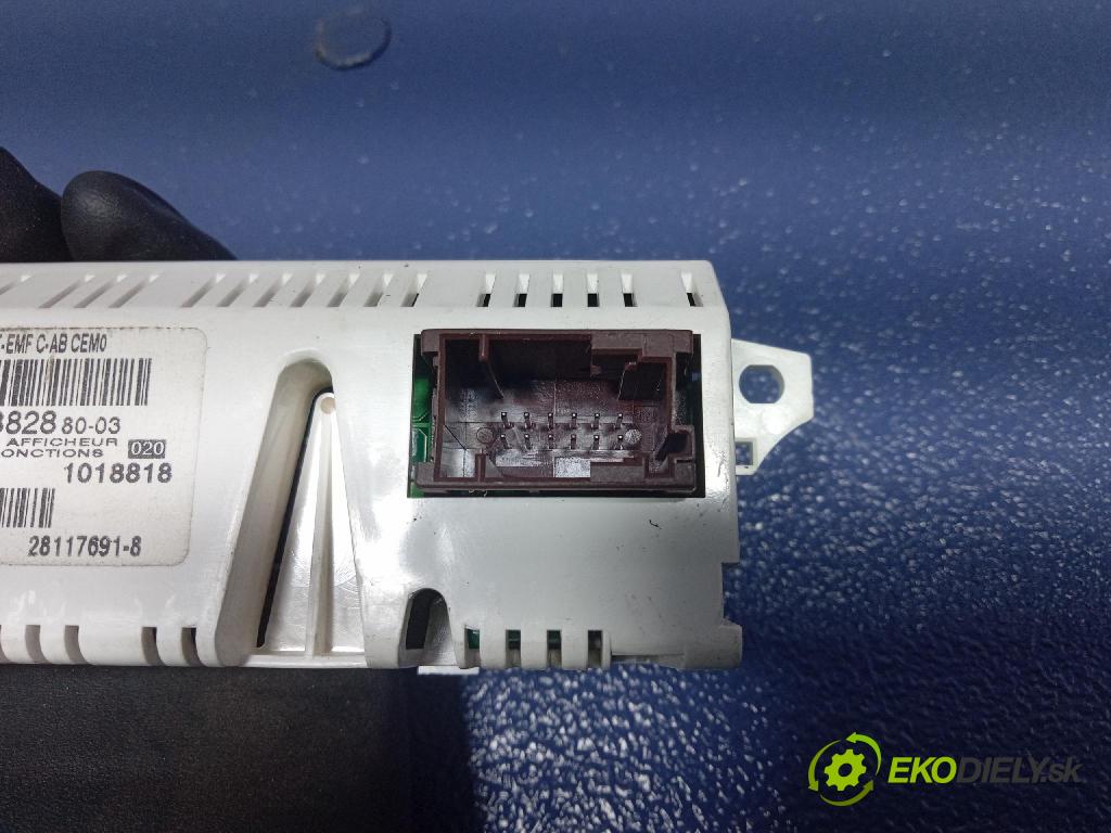 Citroen C4 2006 Zobrazit: Rádio: / GPS 9657882880