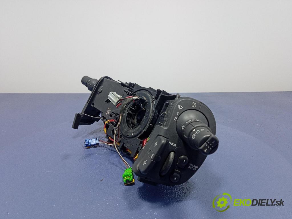 Renault Clio 2005 prepínač Komplex: 8200245438