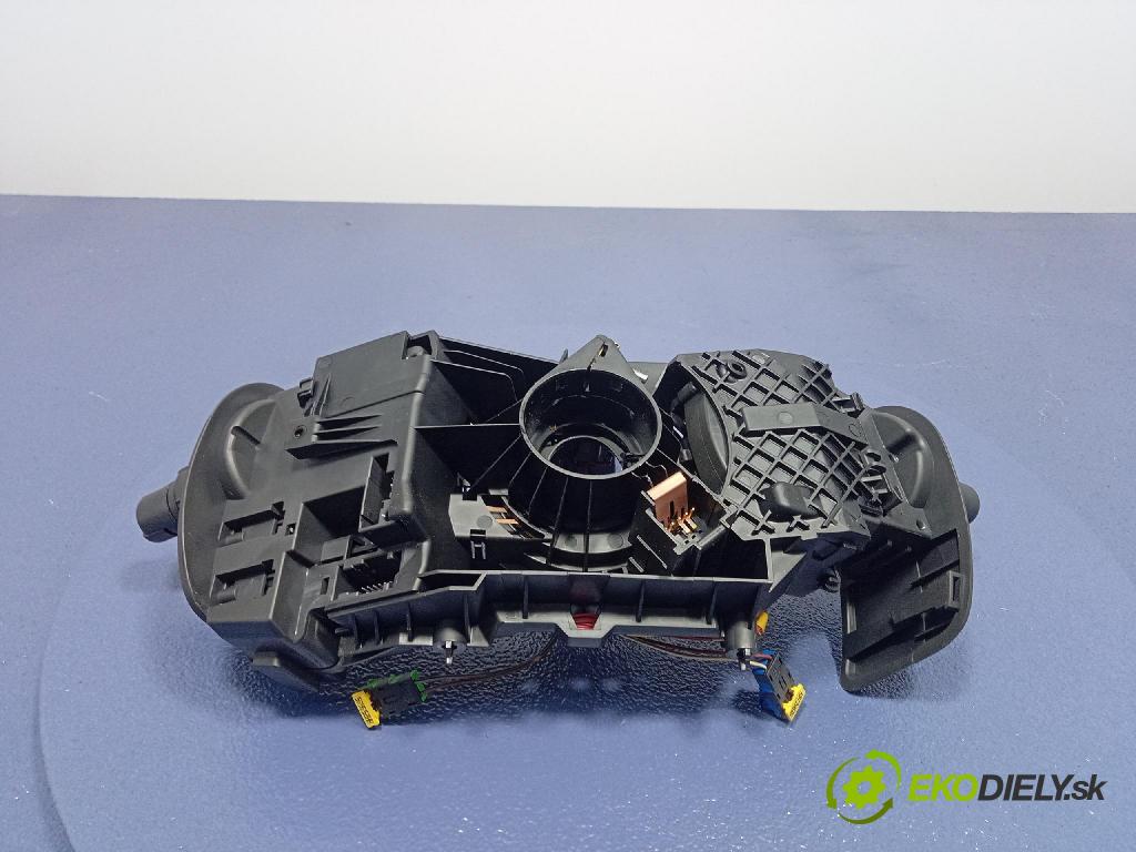 Renault Clio 2005 prepínač Komplex: 8200245438