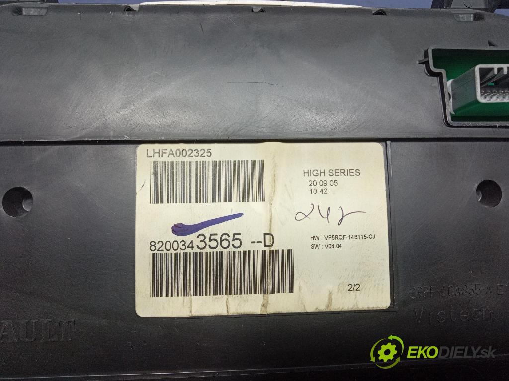 Renault Clio 2005 prístrojovka/ budíky 8200343565