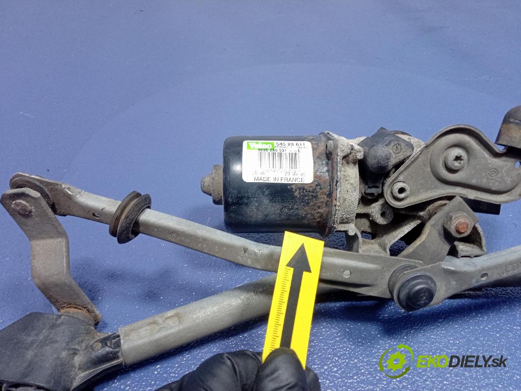 Renault Clio 2005 mechanismus motorek Stěrače: před 8200268931
