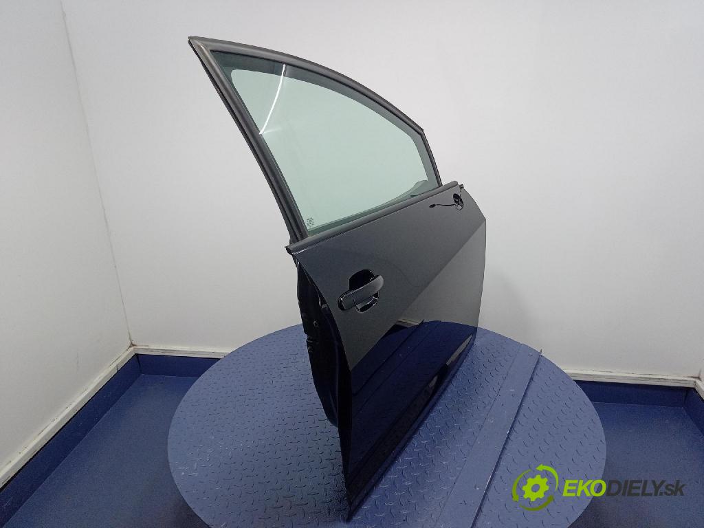 Seat Ibiza 2015 dveře před prave